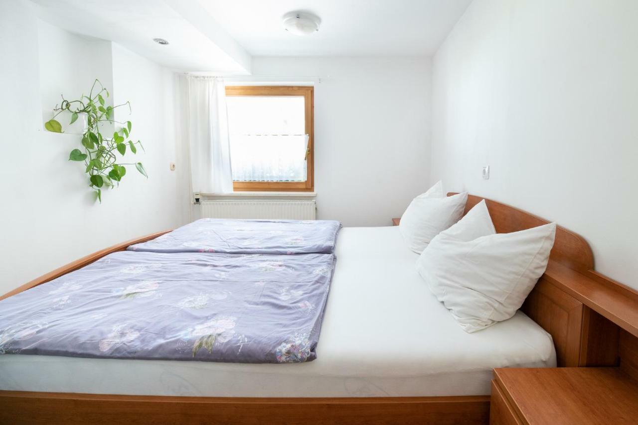 Mateja House - Apartments In Zirovnica Rodine 外观 照片